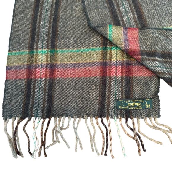 Vintage Foxford Woolen Mills Made in Ireland Gray 100% Lambs Wool Fringe Scarf - Picture 3 of 5